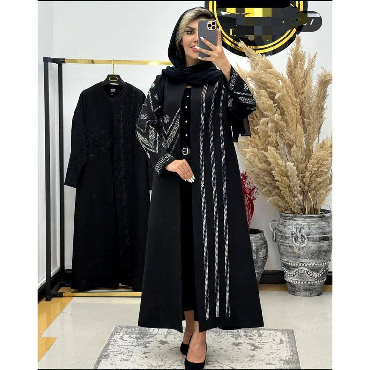 مانتو مجلسی تنخوربسیارشیک نگین کاری باتراکم و کیفیت بالا