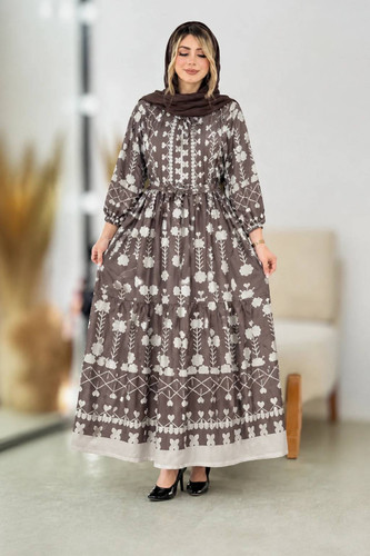 ساحلی بلند و زیبا و پرطرفدار بسیار خنک مناسب فصل