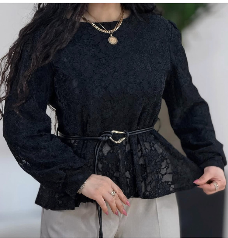 شومیز مجلسی دانتل کاملا شیک و زیبا با تنخوری جذاب