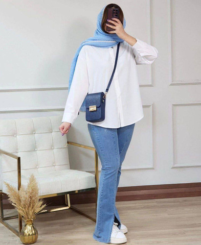 شومیز سفید رنگ بسیارررکاربردی برای زیر کت ومانتو جنس داکرون اعلا