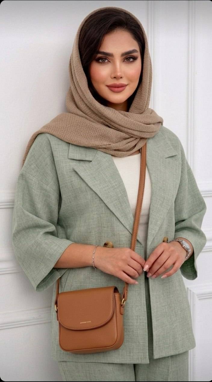 ست مانتو‌ شلوار شانتون بسیار خنک و سبک با تنخوری عالی