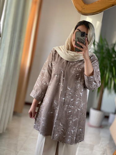 مانتو لنین بغل دکمه طرح گل زیبا وخاص