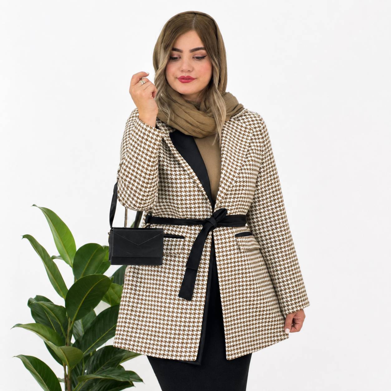 مانتو کتی ابریشمی شیک و زیبا پرطرفدار با تنخوری عالی